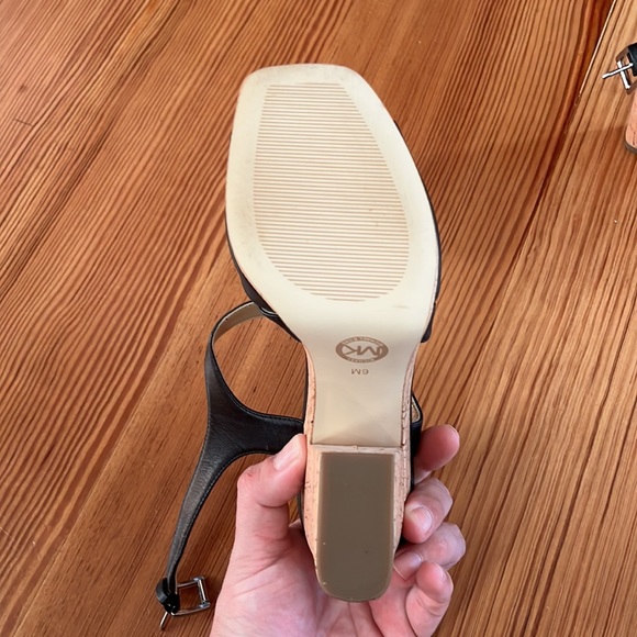 New Michael kors women’s chunky heels. Comfortable, elegant and stylish - Picture 3 of 5